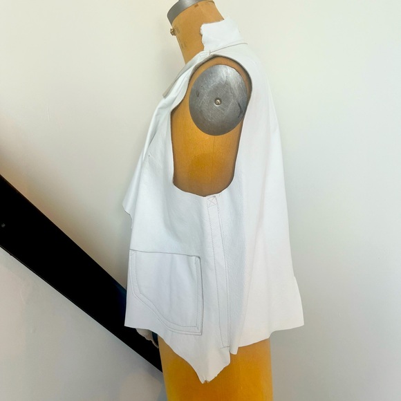 vintage leather vest - Picture 2 of 3